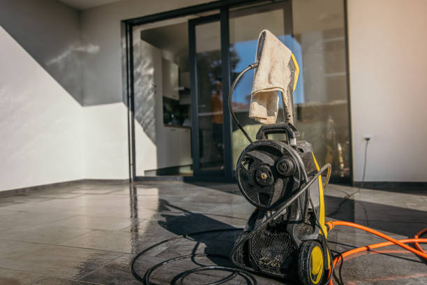 Best Driveway Pressure Washing  in Kerman, CA